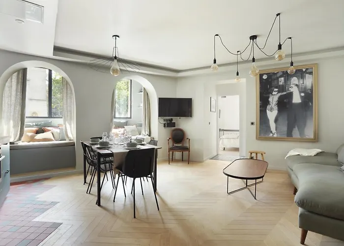 Apartment Saint Germain Des Pres By Studio Prestige